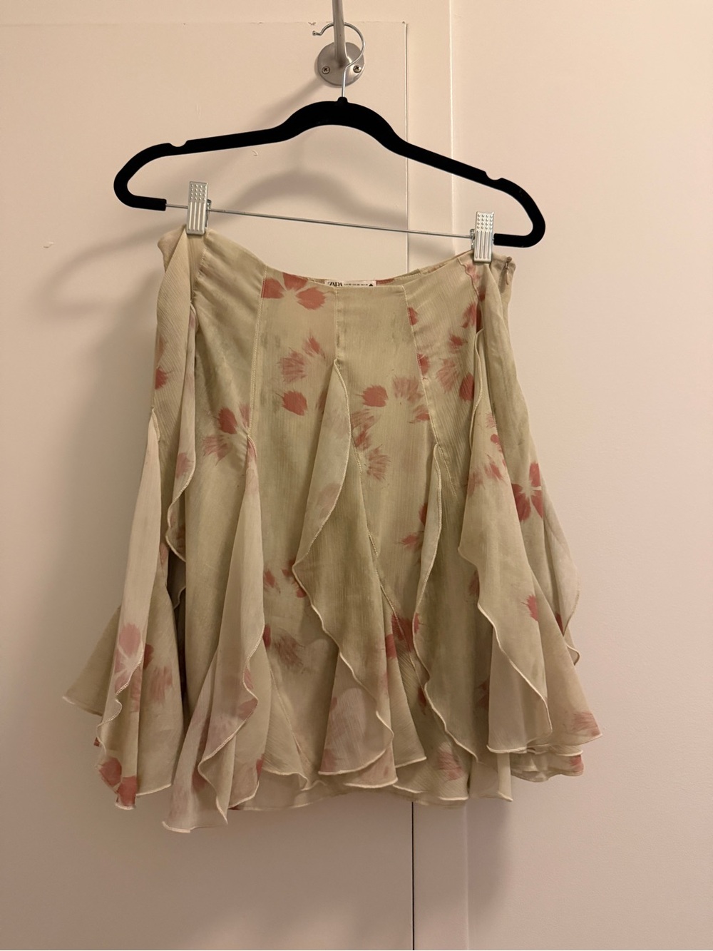 Zara printed ruffle skirt